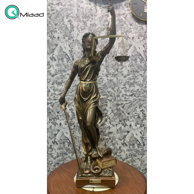 مجسمه عدالت بزرگ کد 436 ، جنس تمام رزین، دکوری بسیار زیبا برای هر سطح و میزی دکوراسیون
