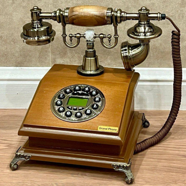  تلفن گرندفون Grand Phone مدل 1050، تلفن رومیزی کلاسیک با شماره گیر دکمه ای، متریال چوبی تلفن و همچنین دارای کالر آیدی