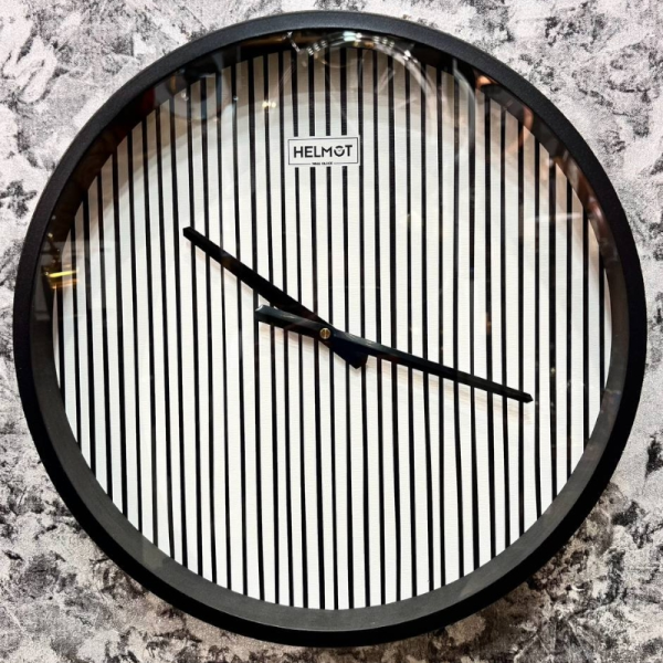  ساعت دیواری هلموت کد 4026، ساعت دیواری مدرن با طراحی مینیمال با زه فلزی رنگ استاتیک، سایز 45 سانتی متر، موتور میتسو با 5 سال ضمانت هلموت