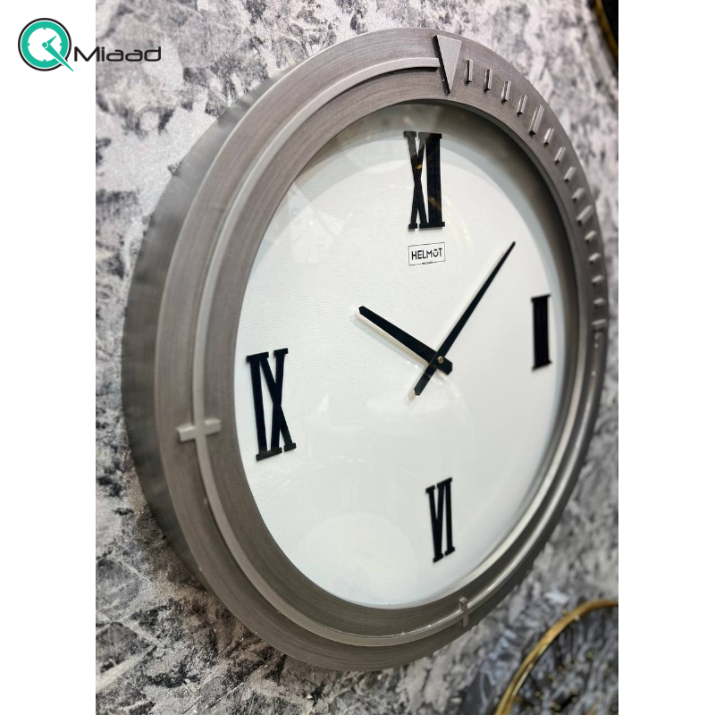 ساعت دیواری هلموت کد 60132، ساعت دیواری کلاسیک با طراحی مینیمال، صفحه و اعداد چوبی، سایز 60 سانت  بدنه چوبی و فلزی