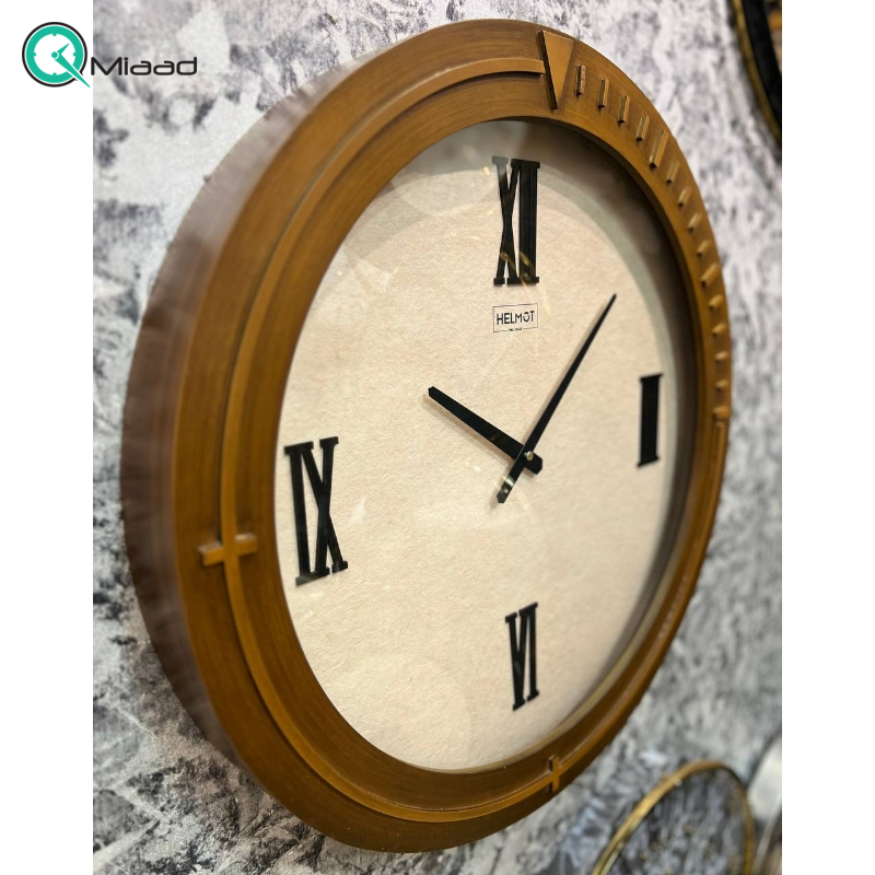 ساعت دیواری هلموت کد 60133، ساعت دیواری کلاسیک با طراحی مینیمال، صفحه و اعداد چوبی، سایز 60 سانت  بدنه چوبی و فلزی