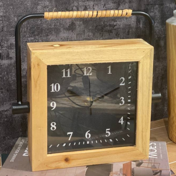 ساعت رومیزی دکوراتیو وارداتی مدل F، ساعت رومیزی مربعی با ترکیب چوب و فلز، طراحی فانتزی و مینیمال، موتور آرامگرد و 2 سال ضمانت