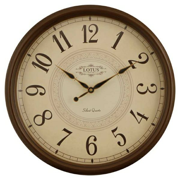 ساعت دیواری چوبی لوتوس، ساعت دیواری کلاسیک سایز 44، ساعت دیواری چوبی شیار دار رنگ قهوه‌ای تیره، ساعت دیواری مناسب اتاق نشمین و اتاق کار، مدل 356