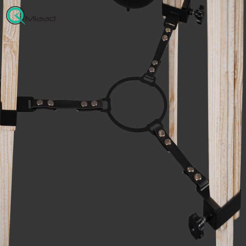 ساعت ایستاده و سه پایه چوبی لوتوس مدل 9124، ساعت ایستاده با متریال چوب و فلز و پاندول دار، دو موتوره و دارای موتور کم مصرف، رنگ وایت واش ساعت کنارسالنی