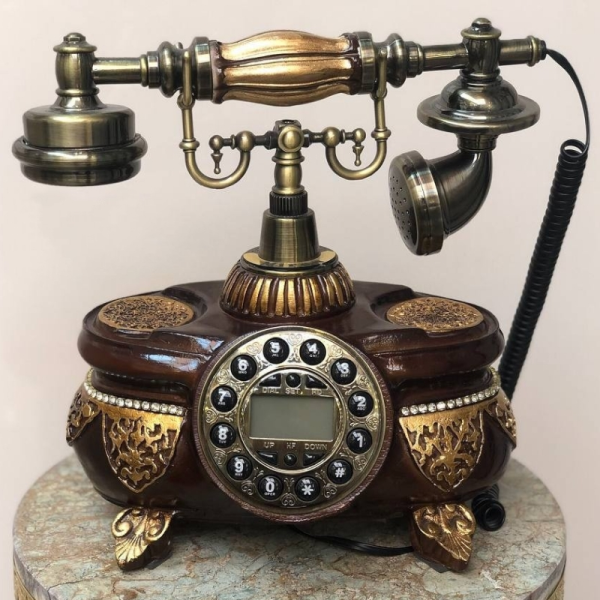 تلفن رومیزی سلطنتی میرون مدل 148، تلفن رومیزی و سلطنتی بسیار زیبا، دارای شناسه تماس گیرنده و شماره گیر دکمه ای، ترکیب رنگ قهوه ای