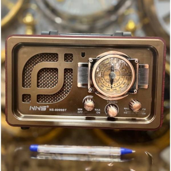 رادیو کلاسیک مدل 8099، رادیو نوستالژی قابلیت گیرندگی 3 موج رادیو FM,AM و SW3 ، پخش موسیقی و فایل‌های MP3، اتصال از طریق بلوتوث، اتصال فلش مموری USB