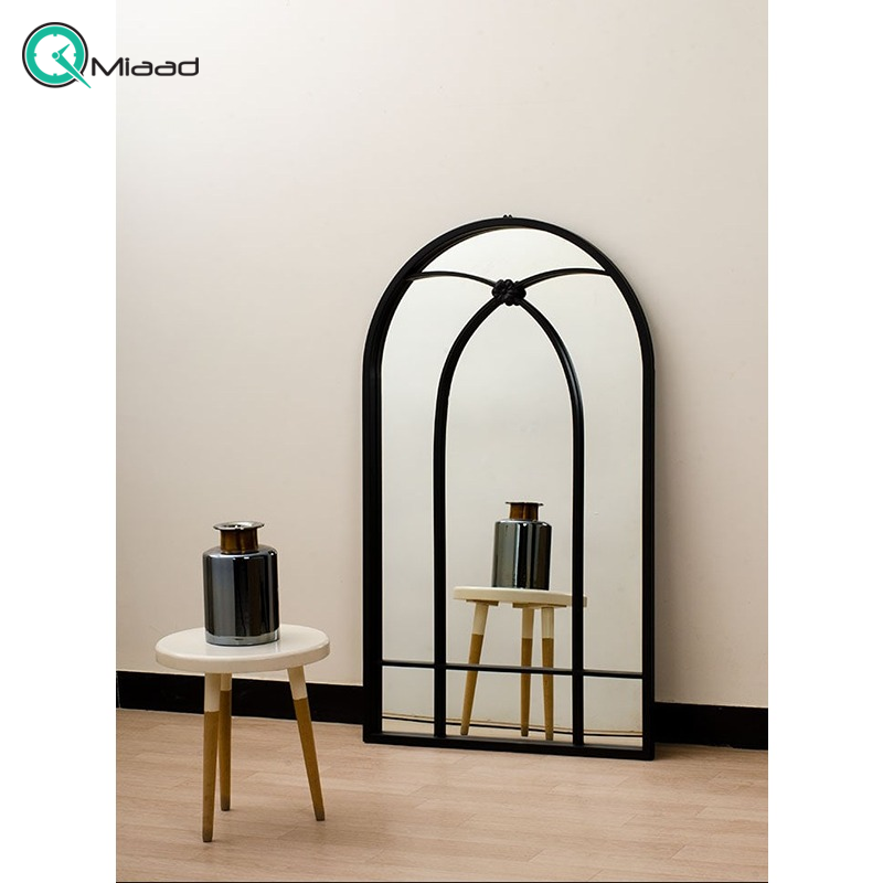 آینه متال 120 قوس تک مدل AY38001، آینه ای بسیار زیبا با طراحی چوبی و کلاسیک صنایع چوبی