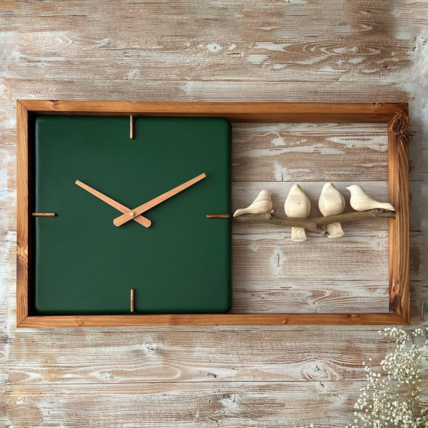 ساعت دیواری چوبی دست ساز مدل 160