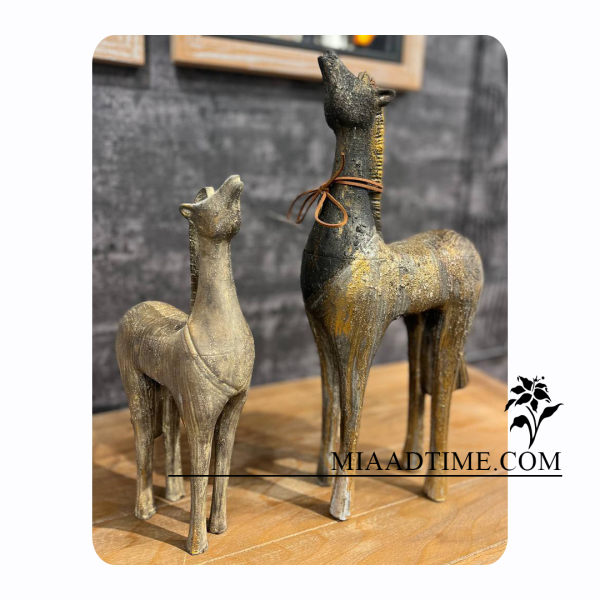 مجسمه دو اسب رزینی، مجسمه دکوری رنگ دست ترکیب شده با پتینه، کد 1473 رنگ پتینه گدازه