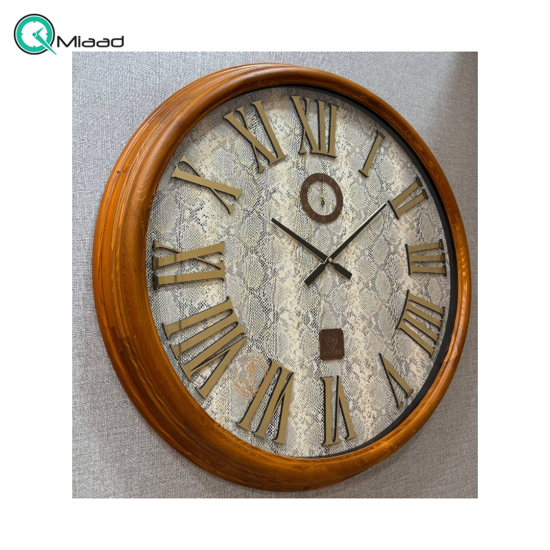 ساعت دیواری چوبی ورتیچ مدل 1880، ساعت دیواری دو موتوره با چوب طبیعی سایز 80 با موتور آرامگرد تایوانی، اعداد یونانی برجسته قیمت ساعت دیواری