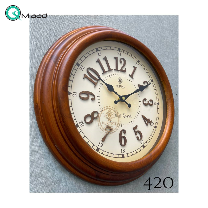 ساعت دیواری چوبی ورتیچ مدل 420، ساعت دیواری تک موتوره با چوب طبیعی سایز 40 با موتور آرامگرد تایوانی، رنگ قهوه ای و صفحه کرم رنگ با اعداد لاتین قیمت ساعت دیواری