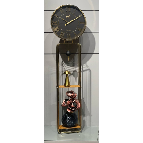 ساعت ایستاده بتیس مدل 4560، ساعت کنار سالنی 2 تیکه باکس دار مدرن با متریال فلز، رنگ آبکاری شده با ارتفاع 210 سانت و قطر 46 سانت ساعت، رنگ طلایی مشکی