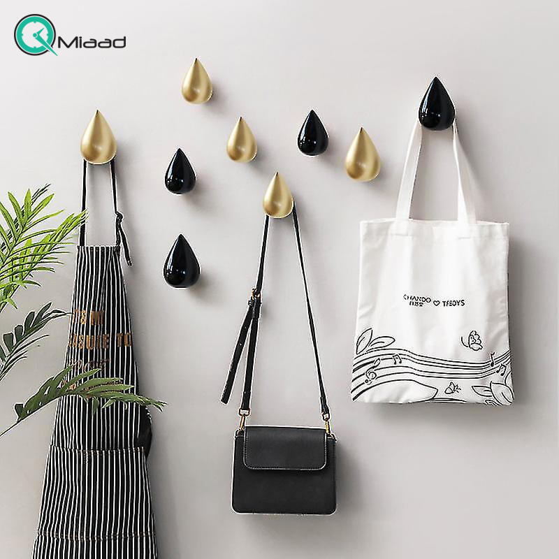 چوب لباسی و آویزهای مخصوص اتاق خواب