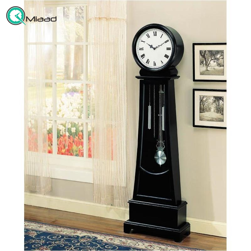 ساعت ایستاده‌ای که از زمان هم سبقت می‌گیرد!