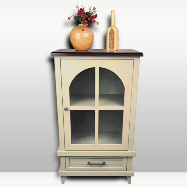 ویترین قوس پنجره مدل k1 با کد VT26011، ویترین قوس پنجره با طراحی مینیمال و ساده، رنگ کرم روشن