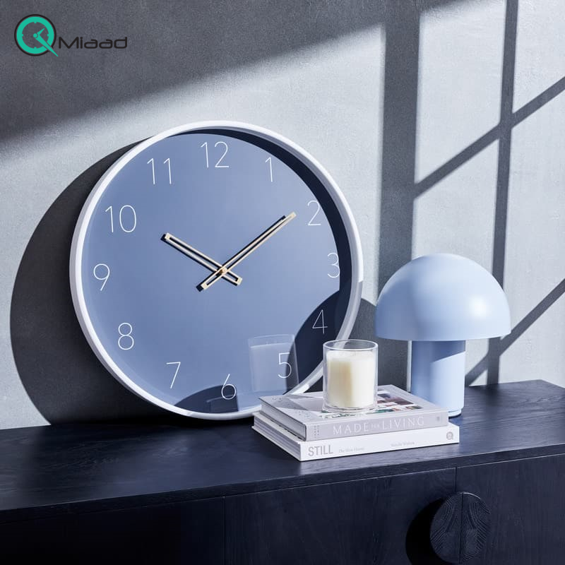 توجه به سایز ساعتهای دیواری