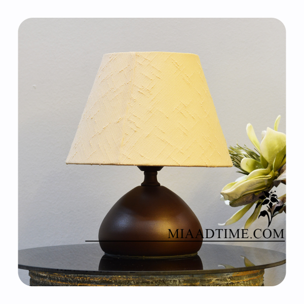 چراغ خواب رومیزی فلزی، آباژور از جنس فلز با رنگ ثابت سایز 30