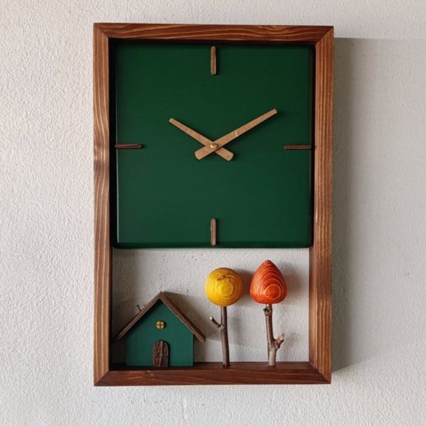 ساعت دیواری دست ساز تمام‌چوب مدل 185 طرح خانه